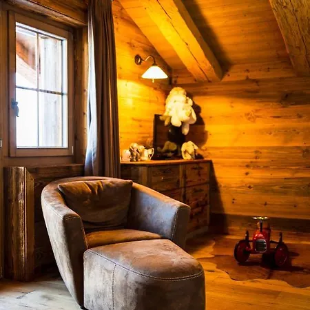 Chalet Luxury Alps Chalet Yolo Outdoor Pool *