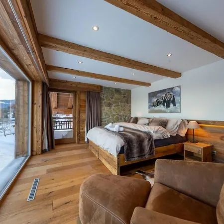 Chalet Luxury Alps Chalet Yolo Outdoor Pool
